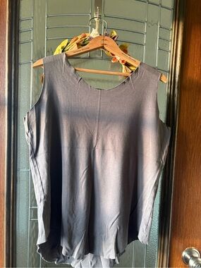 Planet 2 by Lauren G Sleeveless Women's Top in Charcoal Gray